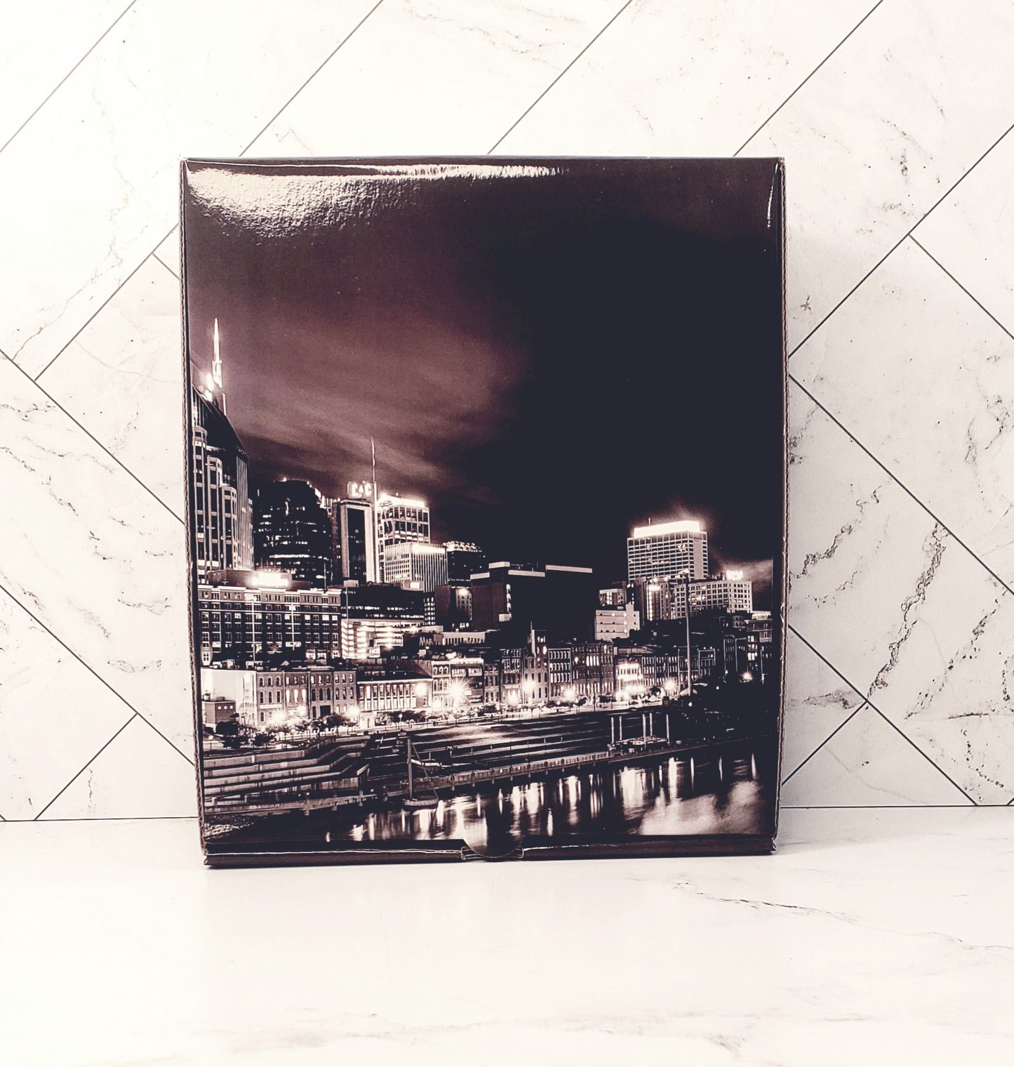 Nashville Waterfront Gift Box (Recommend 7-9 items)